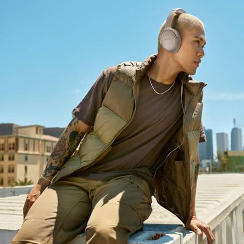 Bose QuietComfort Headphones - Wireless Bluetooth Headphones, Active Over Ear Noise Cancelling and Mic, USB-C Charging, Deep Bass, Up to 24 Hours of Playtime, Sandstone 3